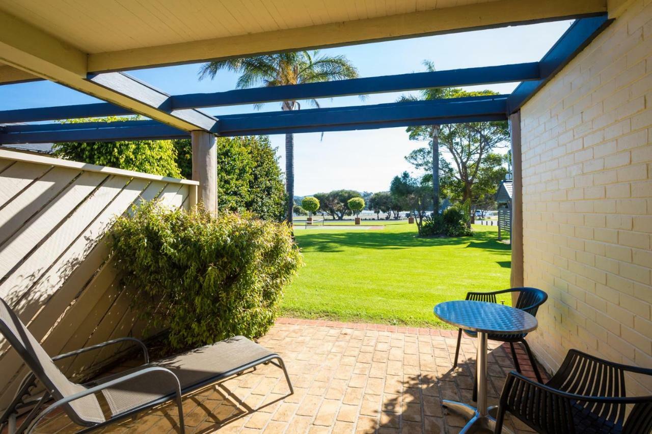Black Dolphin Motel & Apartments Merimbula Kültér fotó