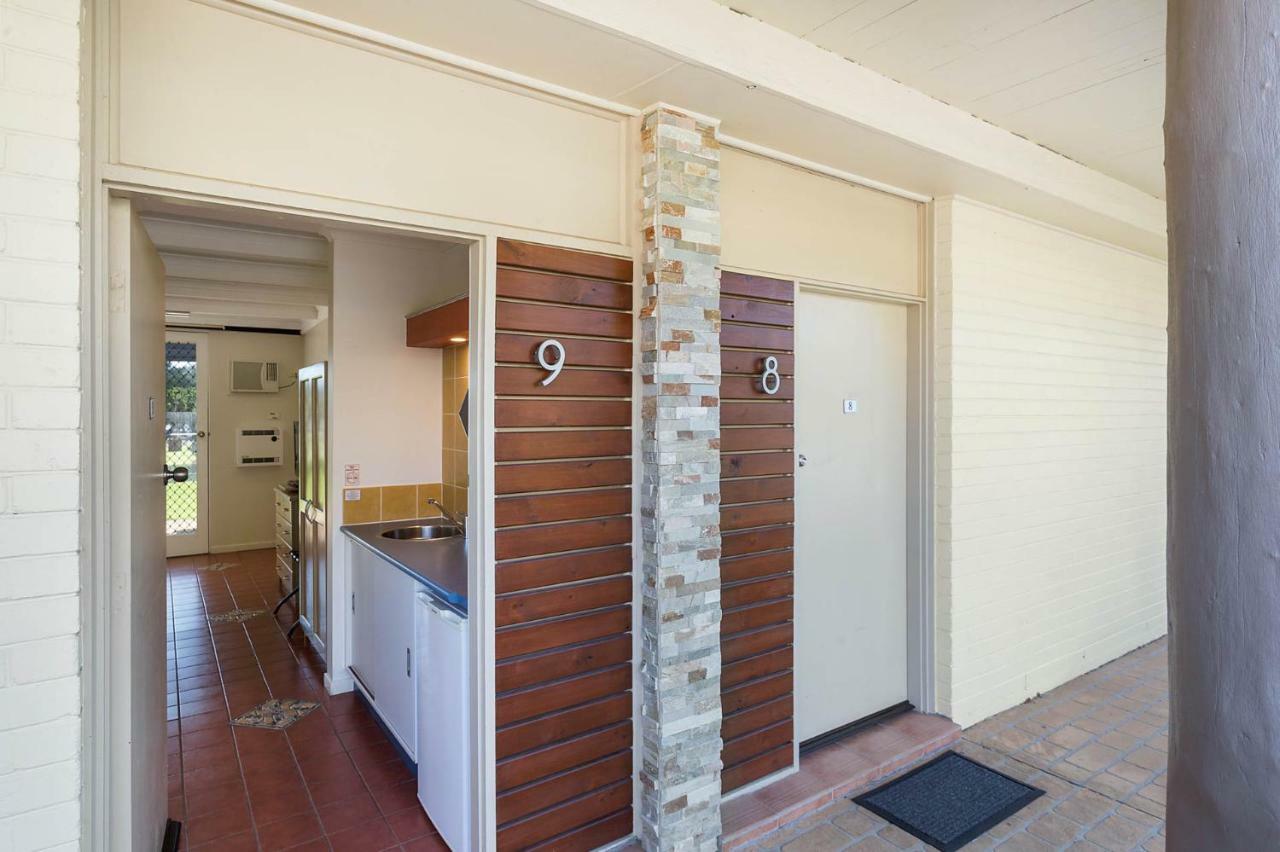 Black Dolphin Motel & Apartments Merimbula Kültér fotó