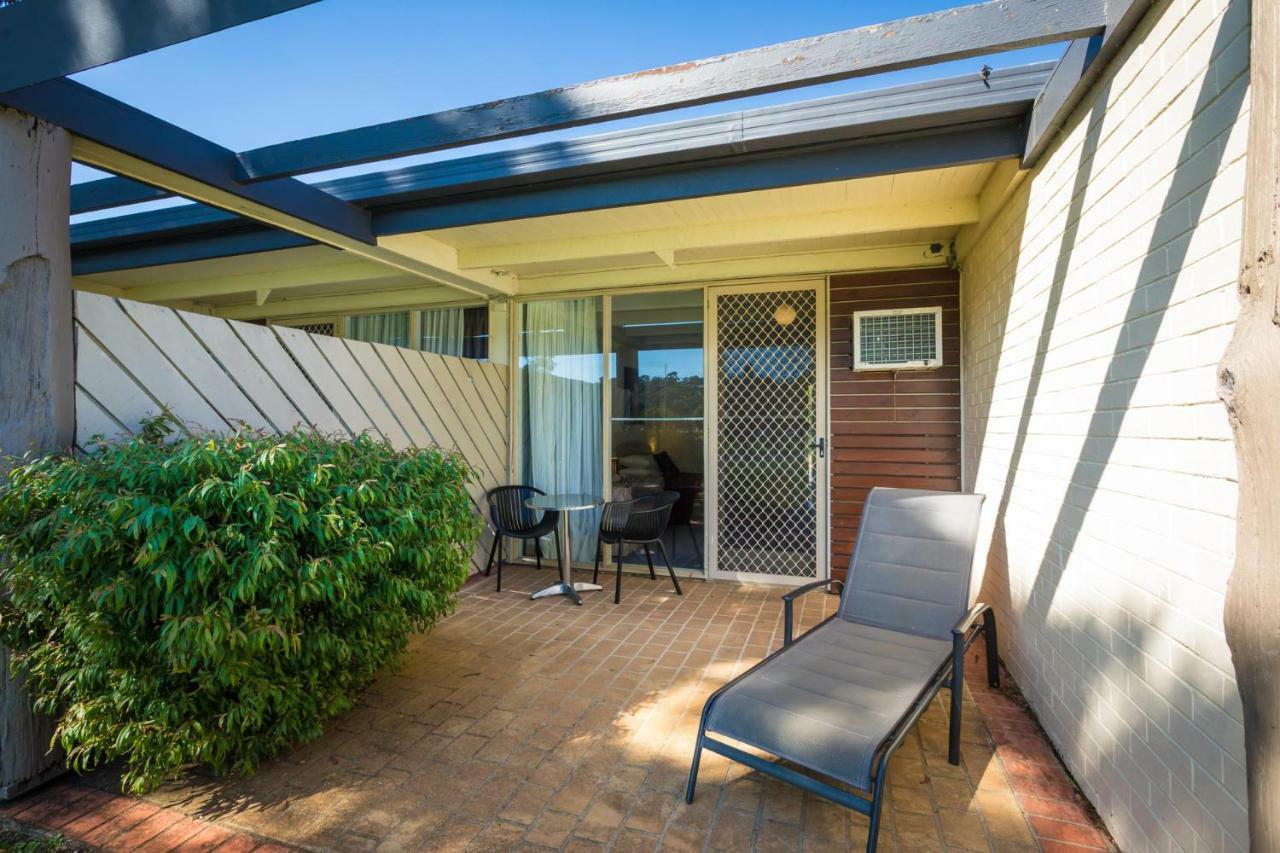 Black Dolphin Motel & Apartments Merimbula Kültér fotó