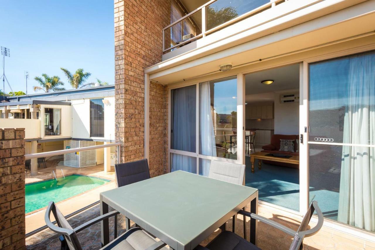 Black Dolphin Motel & Apartments Merimbula Kültér fotó