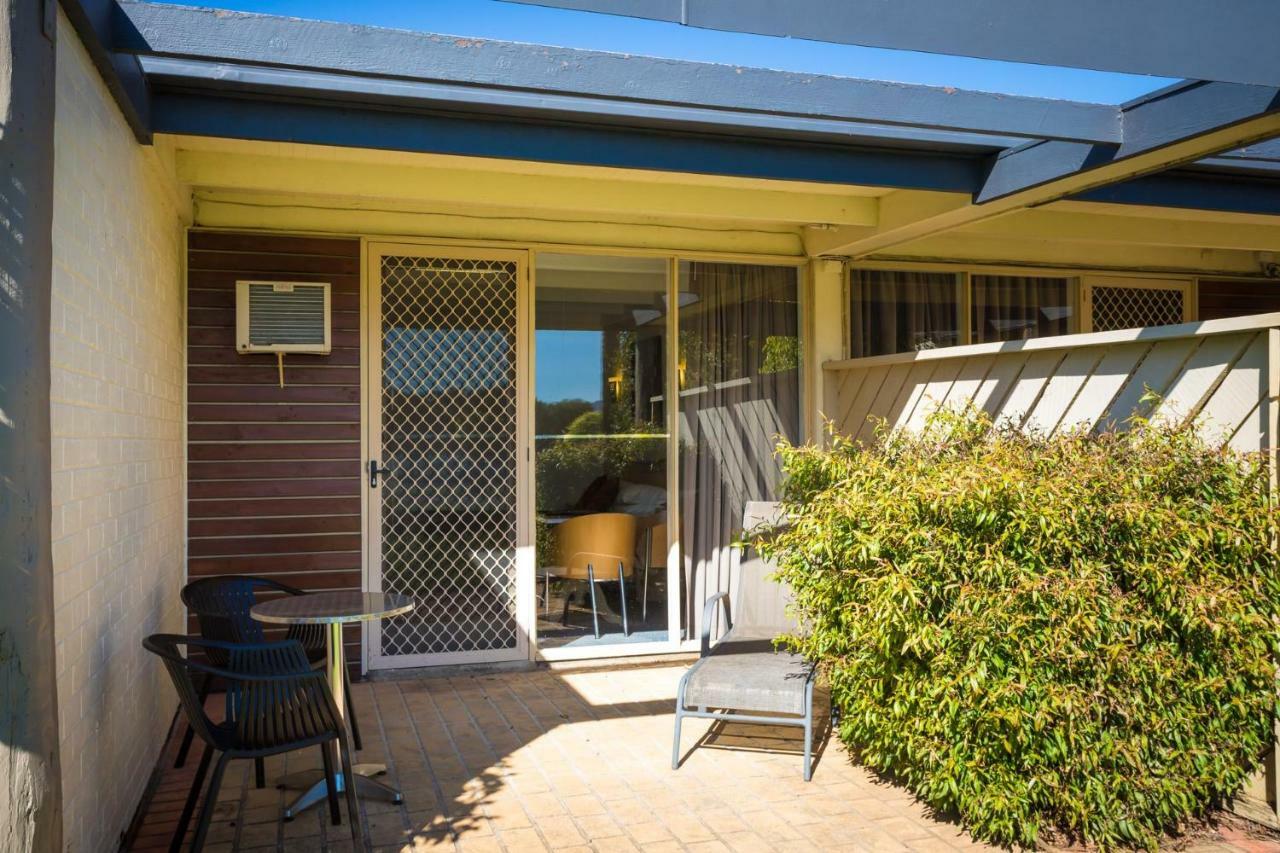 Black Dolphin Motel & Apartments Merimbula Kültér fotó