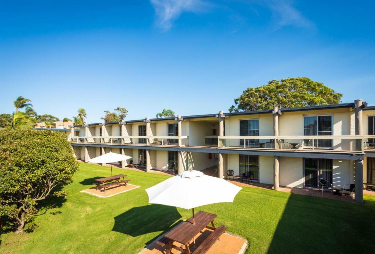 Black Dolphin Motel & Apartments Merimbula Kültér fotó